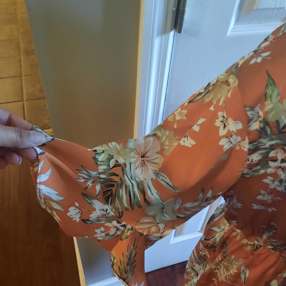 Romper - Picture 2 of 4